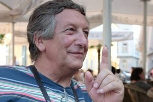 Константин Боровой: Усилия Путина возродить СССР привели к двоемыслию: народ радостно поддакивает режиму, а на деле никто не хочет оказаться с пустыми прилавками