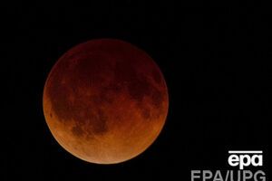 Земляне смогут наблюдать "кровавую Луну"