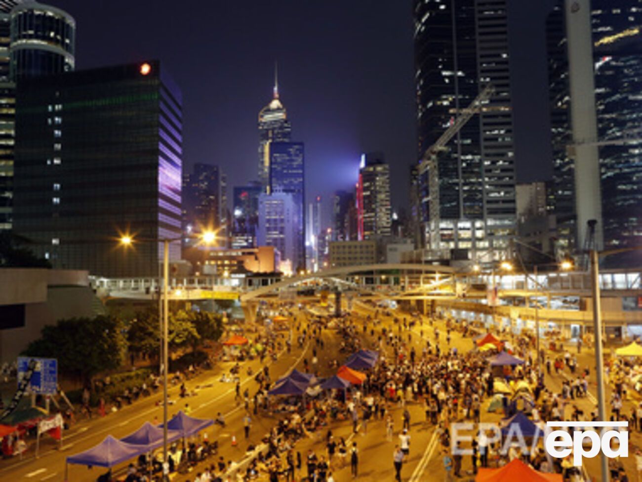 Протестующие в Гонконге начали расходиться