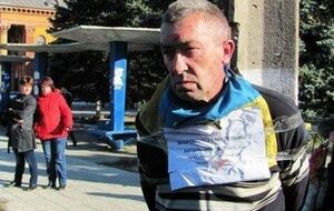 Террористы заявляют, что захватили мужчину, когда он был дома