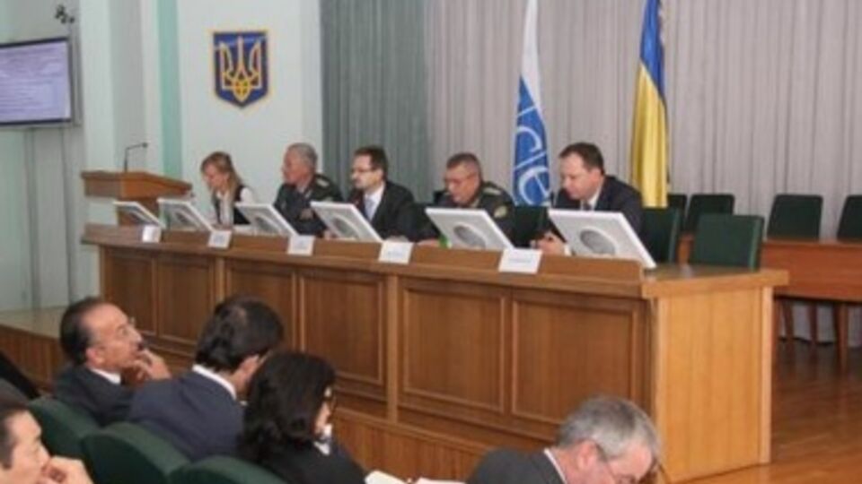 Пограничники рассказали послам о нарушениях Россией пограничного законодательства