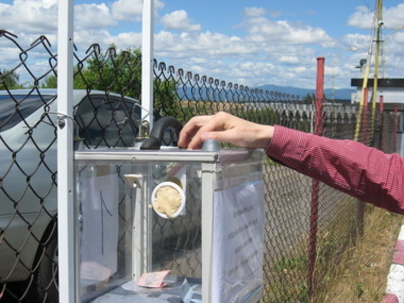 Фальшивые волонтеры пристают к людям на остановках и перекрестках