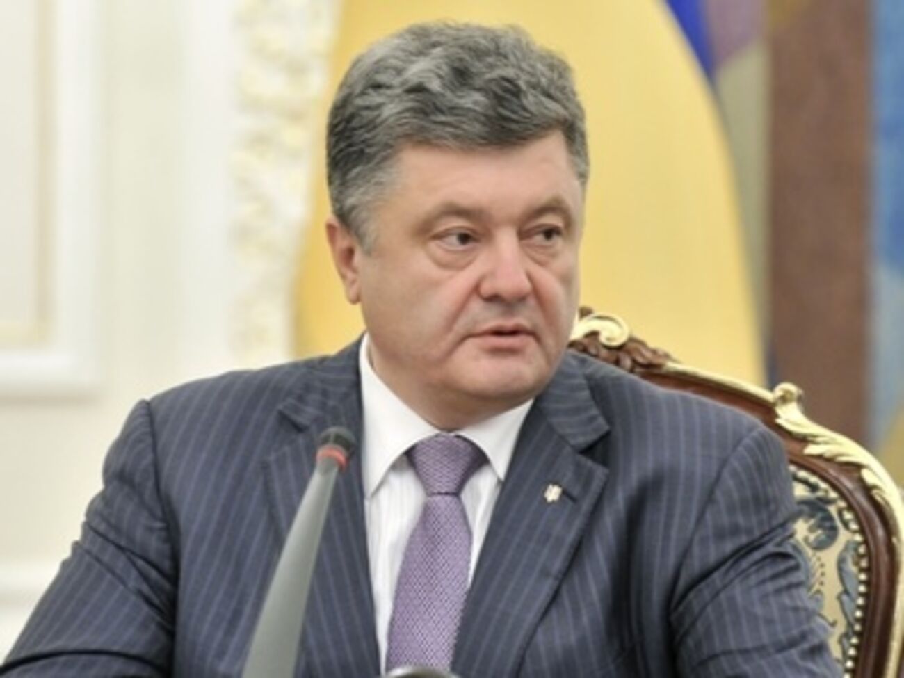 Петр Порошенко уволил восемь глав районов и назначил одного временного руководителя РГА