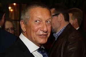 Боровой считает, что в 91-м году также мало кто рассчитывал на сильное гражданское общество в России