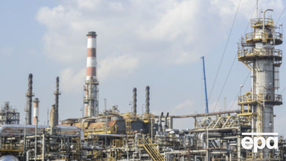 Надежда российских чиновников поправить финансы за счет нефти не оправдалась