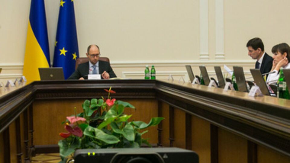 Арсений Яценюк анонсировал выделение средств на обустройство границы с РФ