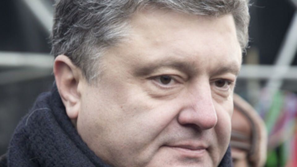 Администрация Петра Порошенко работает над созданием большинства