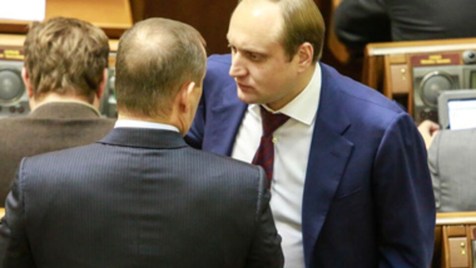 Артем Пшонка является действующим народным депутатом Украины