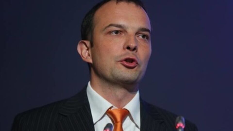 Соболев считает, что борьбу с коррупцией надо начинать с себя