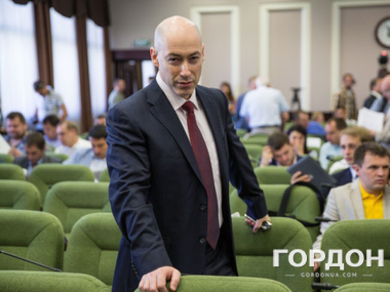 Дмитрий Гордон: Под видом ребят, которые воевали, которым честь и хвала, может прийти неизвестно кто