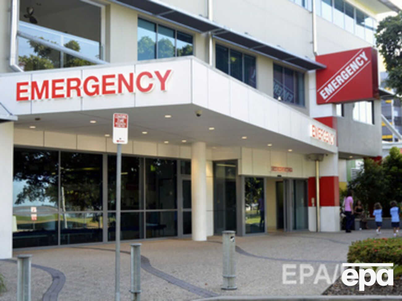 Австралийка работала в Африке медсестрой