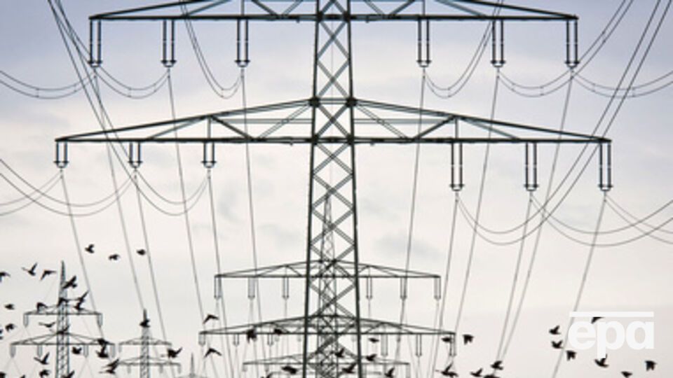 Крым стал получать меньше украинской электроэнергии