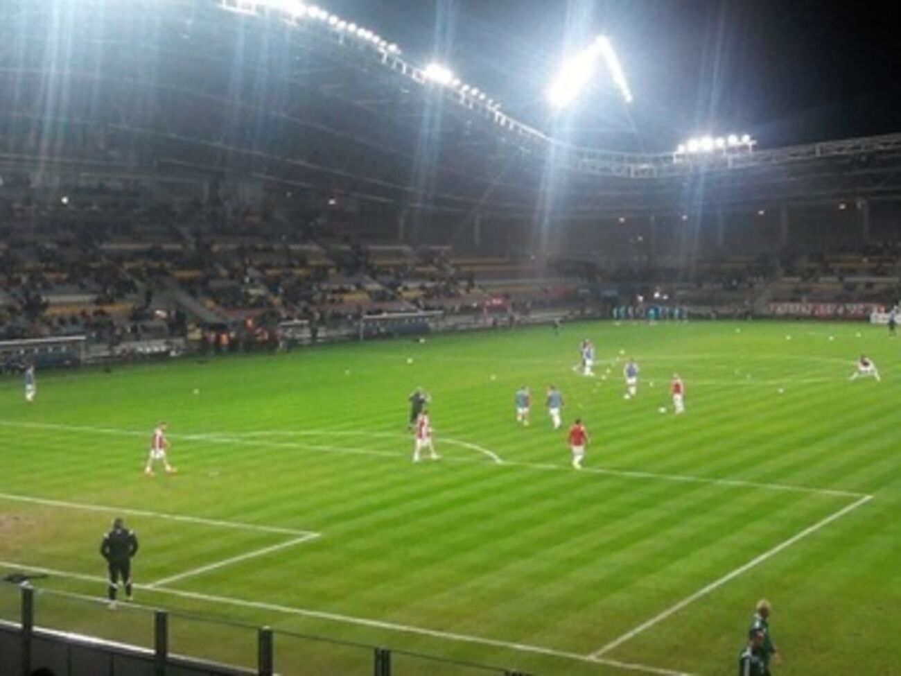 Победу украинцы закрепили вторым голом, который забил Сергей Сидорчук