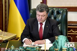 Петр Порошенко принес извинения президенту Беларуси за то, что не посетит саммит СНГ