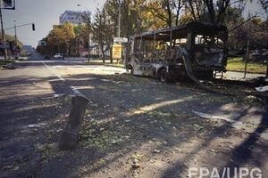 В Донецке весь день не смолкает канонада