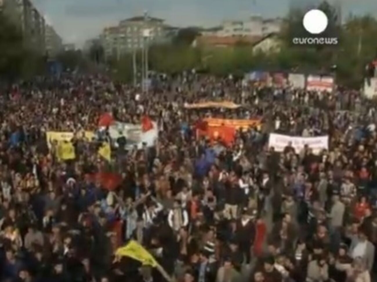 Наиболее массовые акции состоялись в турецких Диярбакыре и Стамбуле