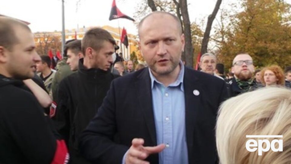 Береза считает, что поставки в Крым необходимо прекратить до его возвращения Украине