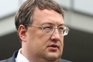 Геращенко заверил, что милиция найдет виновных в организации взрыва в Харькове