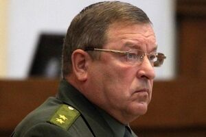 Глава белорусского Минобороны Юрий Жадобин подписал соглашение с Китаем