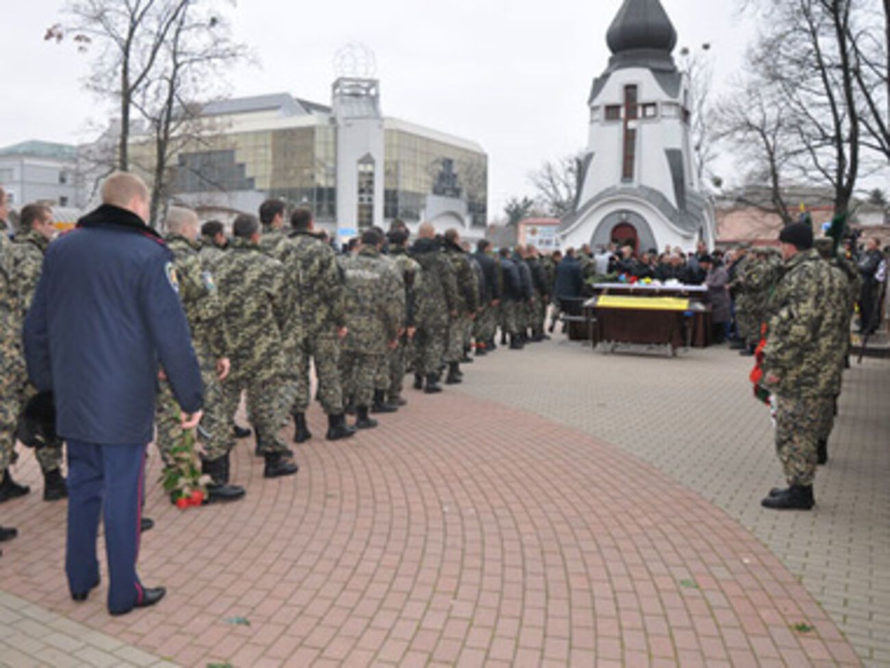 Героев АТО провели в последний путь