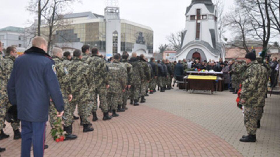 Героев АТО провели в последний путь