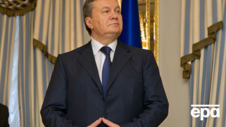 Янукович по-прежнему может ездить в ЕС, заявил дипломат из Европейского союза