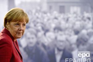 Меркель призвала стороны выполнять Минские договоренности в полном объеме