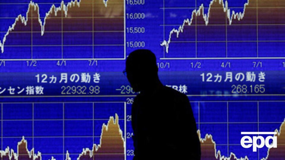 Нефть Brent продолжает дешеветь