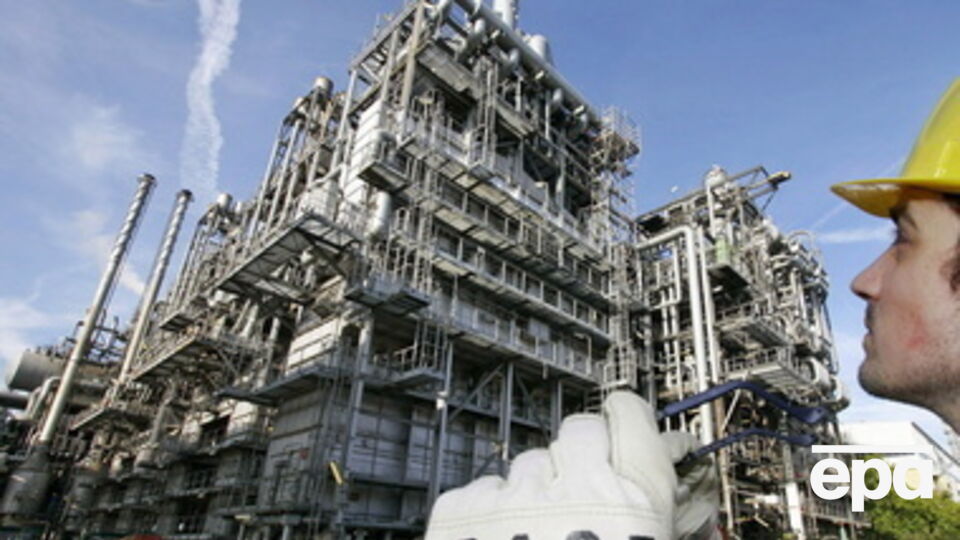 Цены на нефть продолжают падать