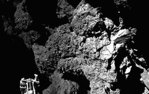 Первый снимок модуля с кометы
