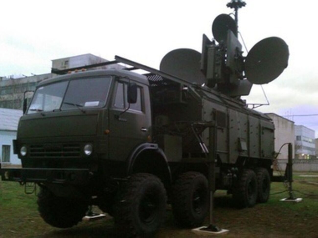 Станция РЭБ "Красуха-4" может покрыть зону военных действий на Донбассе с территории РФ