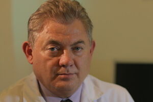 Лазоришинец заявил, что правительство не должно финансировать гемодиализ