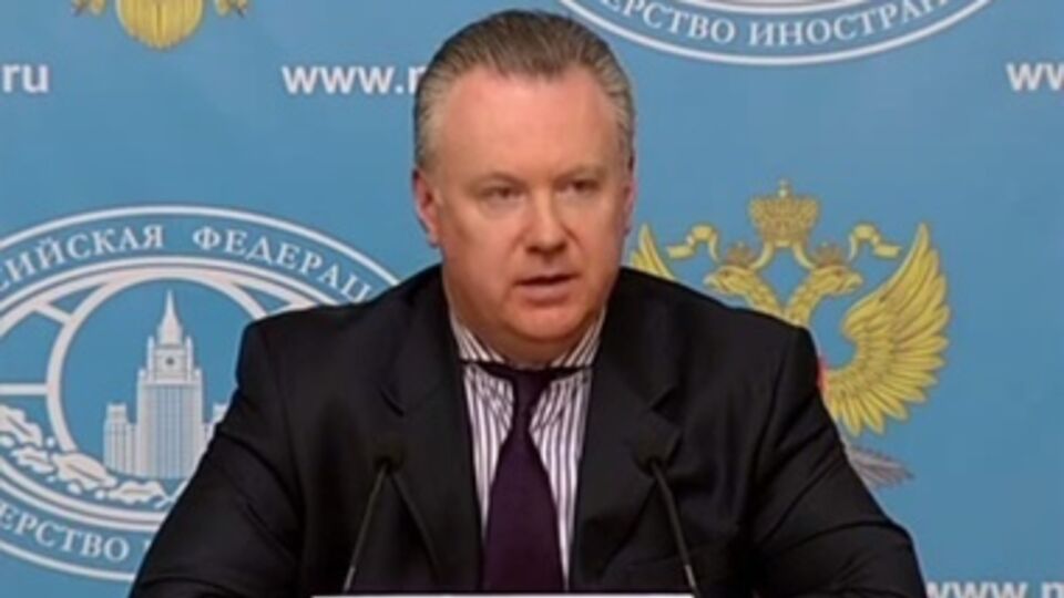 Александр Лукашевич во время брифинга