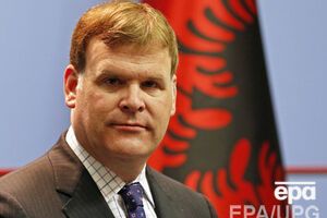 Бэрд заявил, что Канада продолжит давление на Россию