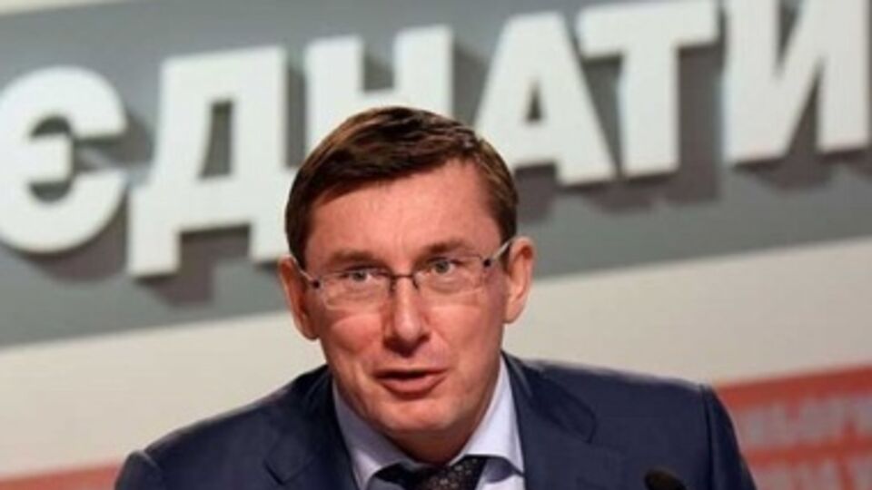 Луценко утверждает, что боевики готовят наступление