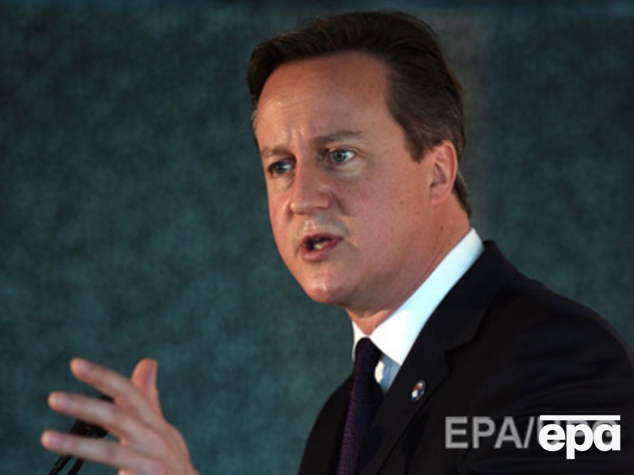 Россия должна продемонстрировать "позитивный подход" к независимости Украины, считает Кэмерон
