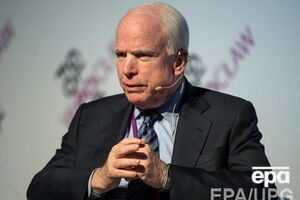 Джон Маккейн: Украинцы умирают, в то время как мы даже не даем им оружия для защиты