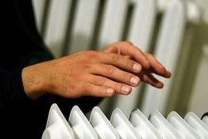 Часть киевлян остались без тепла и воды из-за повреждений теплосетей