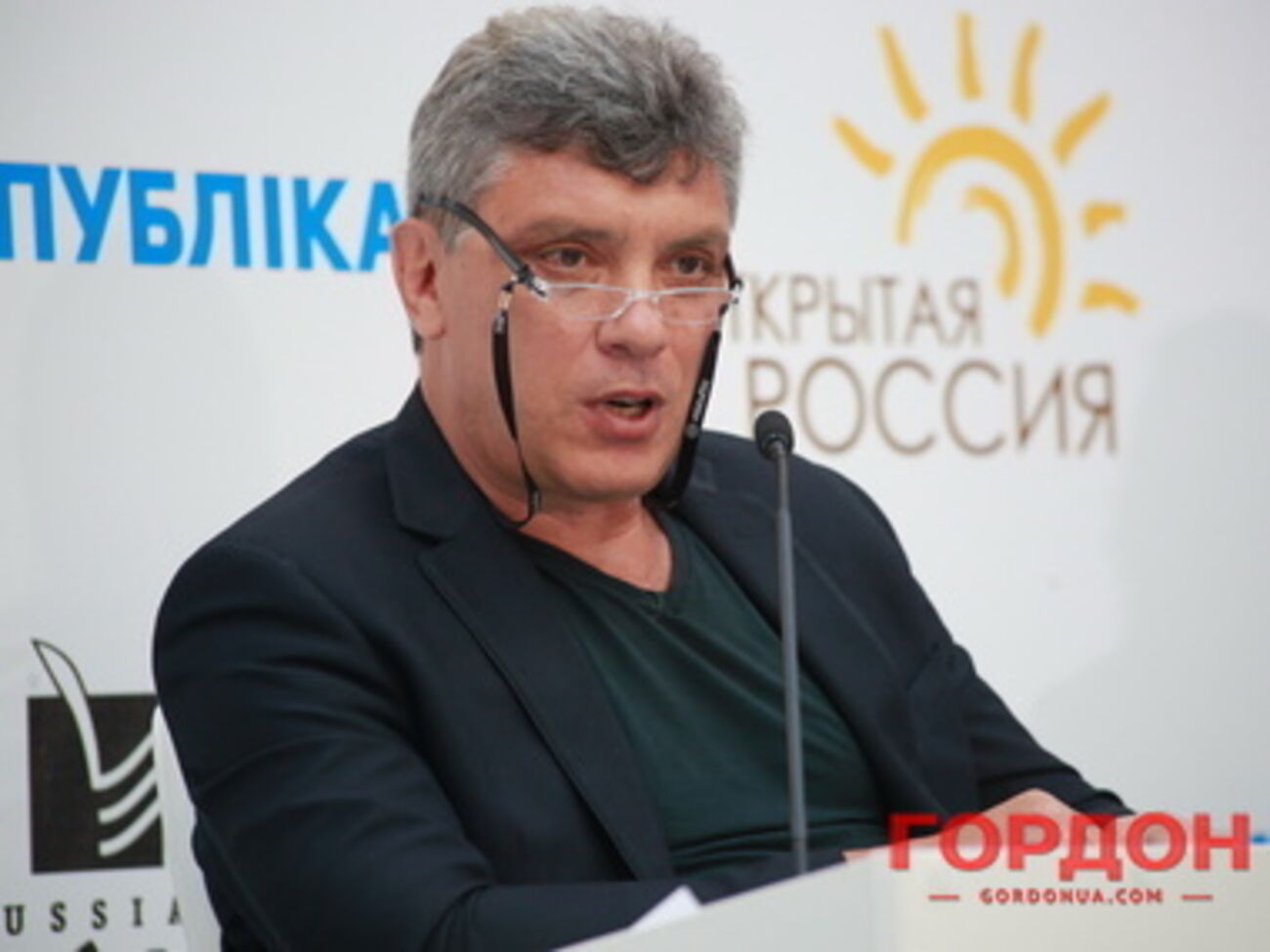 Борис Немцов: США добывает уже более 9 млн баррелей в сутки, что очень близко к Саудовской Аравии и России