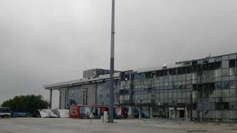 Аэропорт остается под контролем украинских силовиков