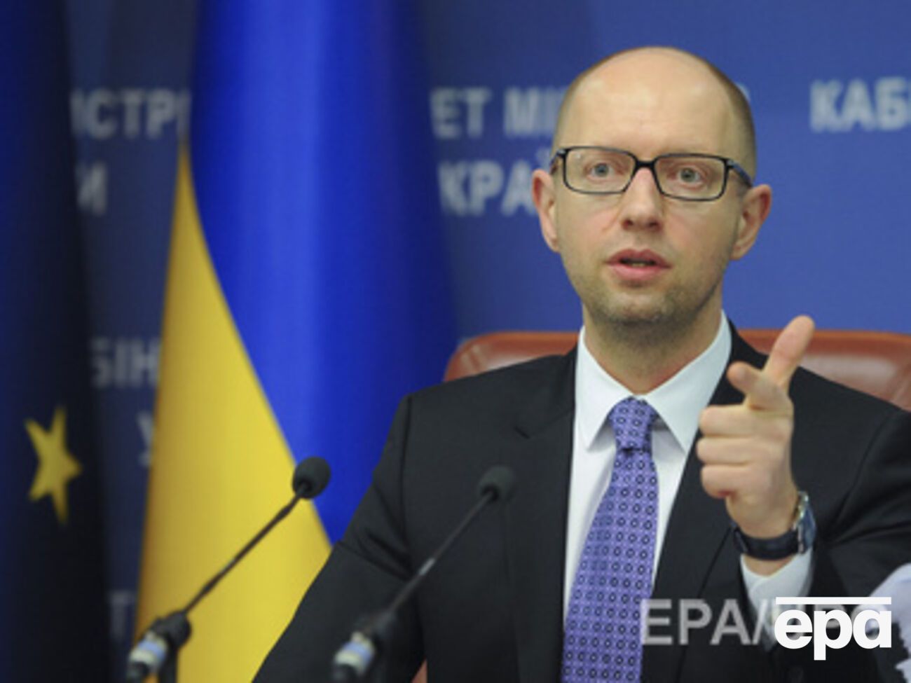 Яценюк огласил список кандидатур в Кабмин