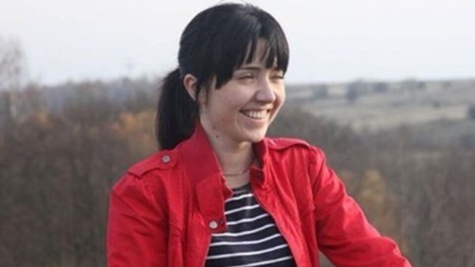 Год назад Кодоненко работала юрисконсультом на Житомирском заводе ограждающих конструкций, также принадлежащем Зубко