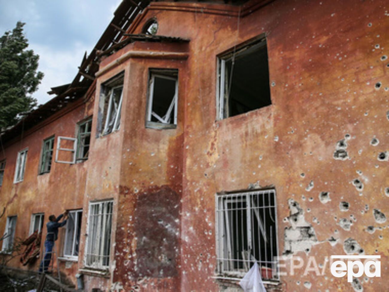 В Донецке не прекращаются обстрелы