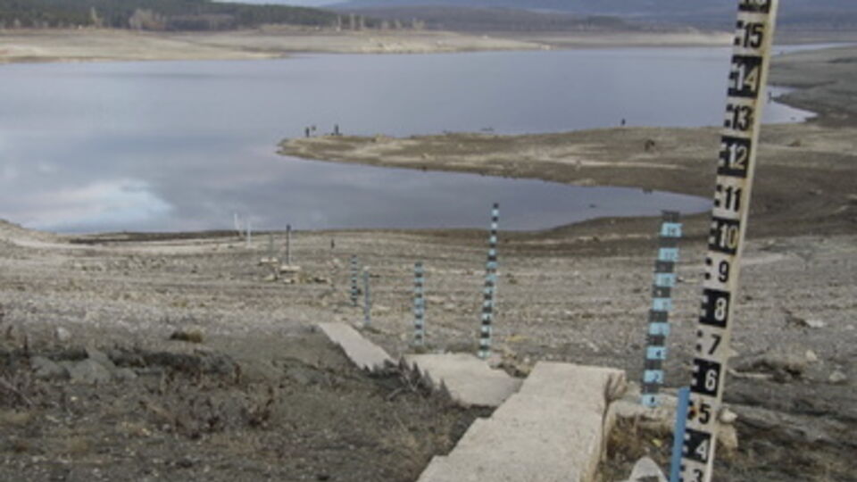 Скоро по дну Симферопольского водохранилища можно будет гулять