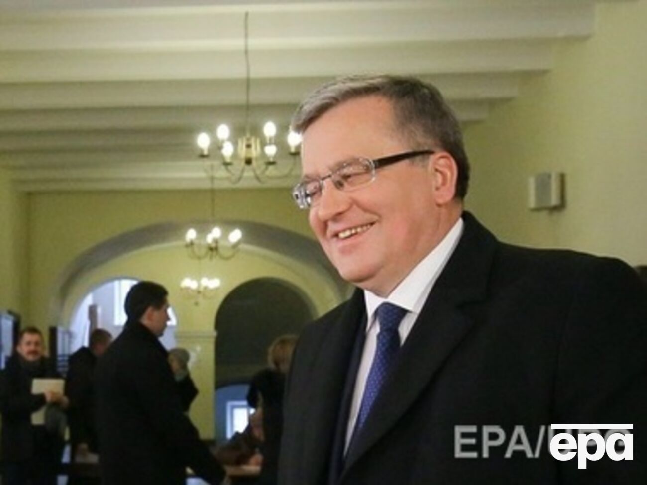 Коморовский заявил, что Россия должна думать о своих гражданах