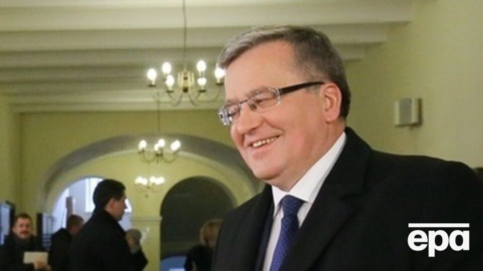 Коморовский заявил, что Россия должна думать о своих гражданах