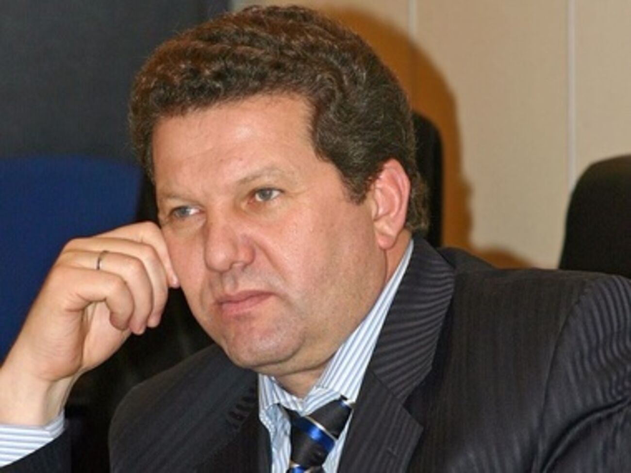 Куницын не видит другого выхода кроме ограничения финансирования Донбасса