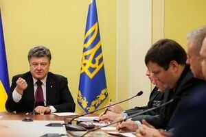 Порошенко провел встречу с волонтерами