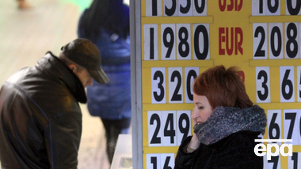 Падение гривны продолжится, считают эксперты