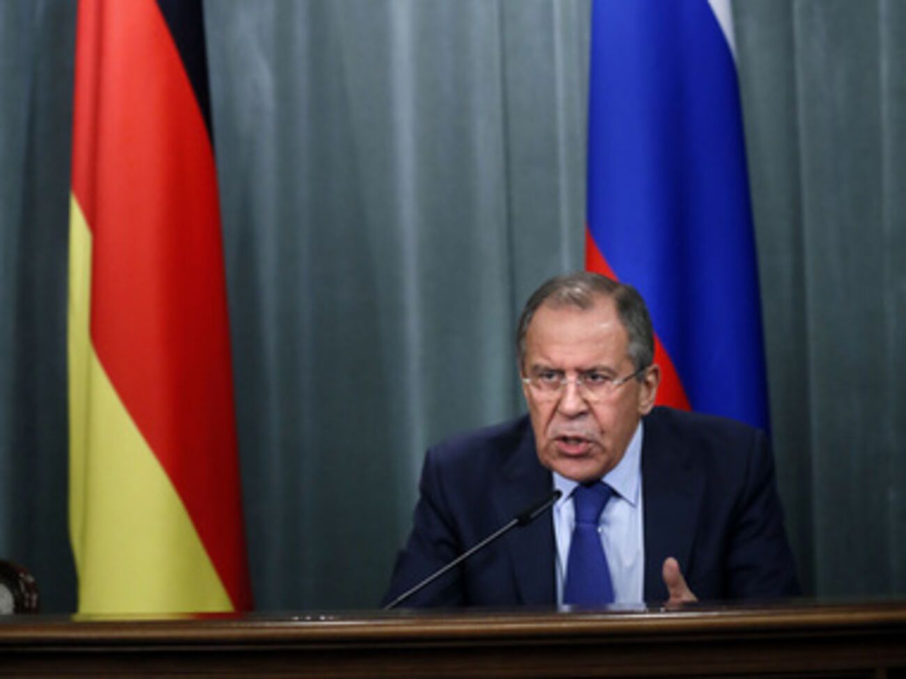 Лавров призвал обозначить четкую линию разграничения между силами АТО и террористами